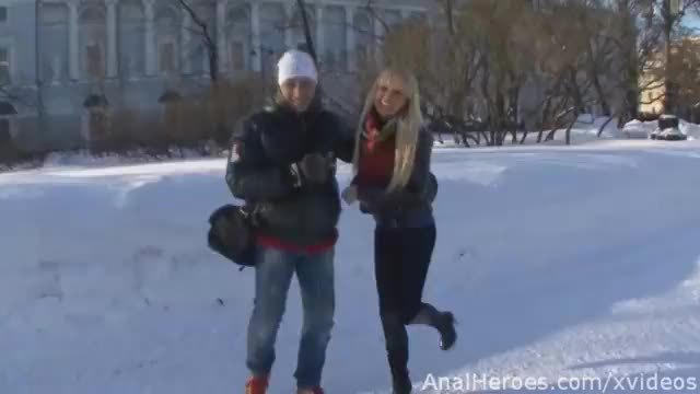 A hot blonde chick with perfect ass gets seduced in a cold winter street